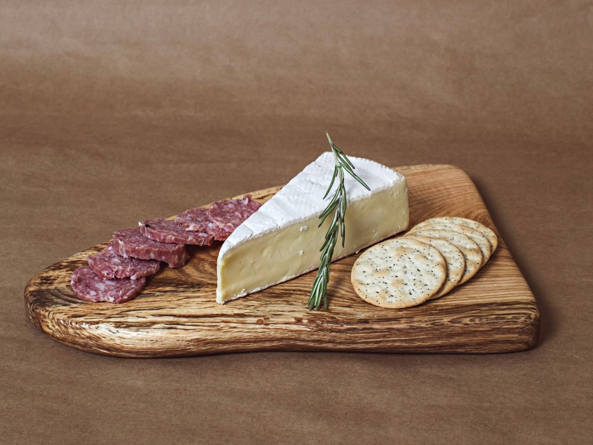 Handcrafted live-edge charcuterie board at the Echoes studio
